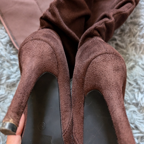 Tall brown sueded zip up heeled slouchy boots sz 5.5 - Picture 7 of 9